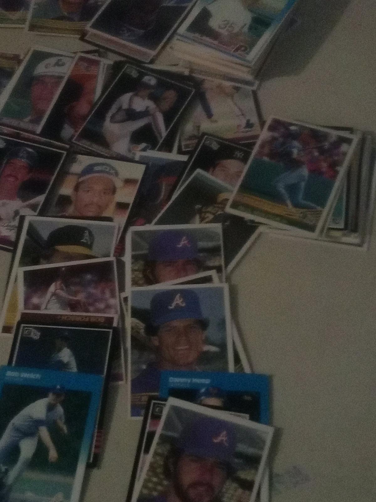 1984 and 85 baseball cards - Hemet, California