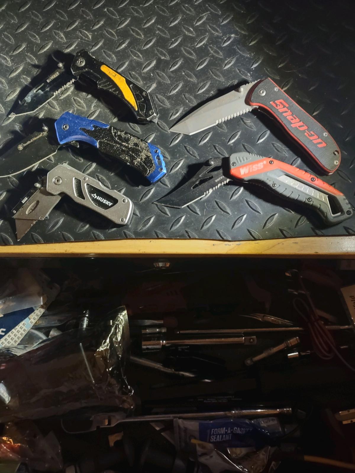 pocket knife New and used - New Port Richey, Florida - FleaMarketBay