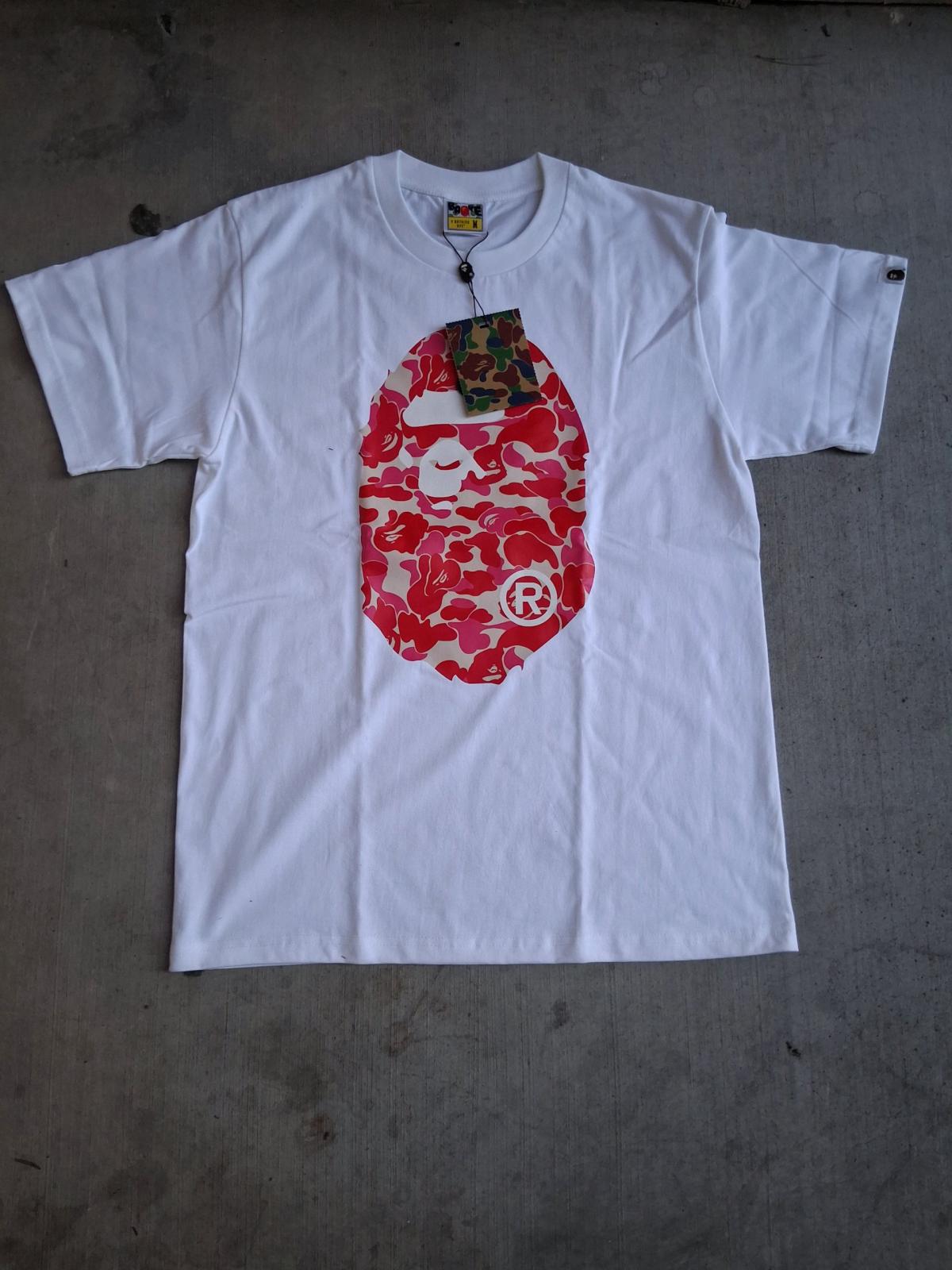 Pink camo bape tee - Stockton, California