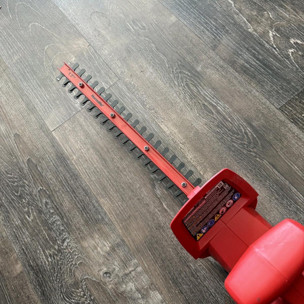 homelite 17inch corded hedger - Cobb, Georgia - FleaMarketBay