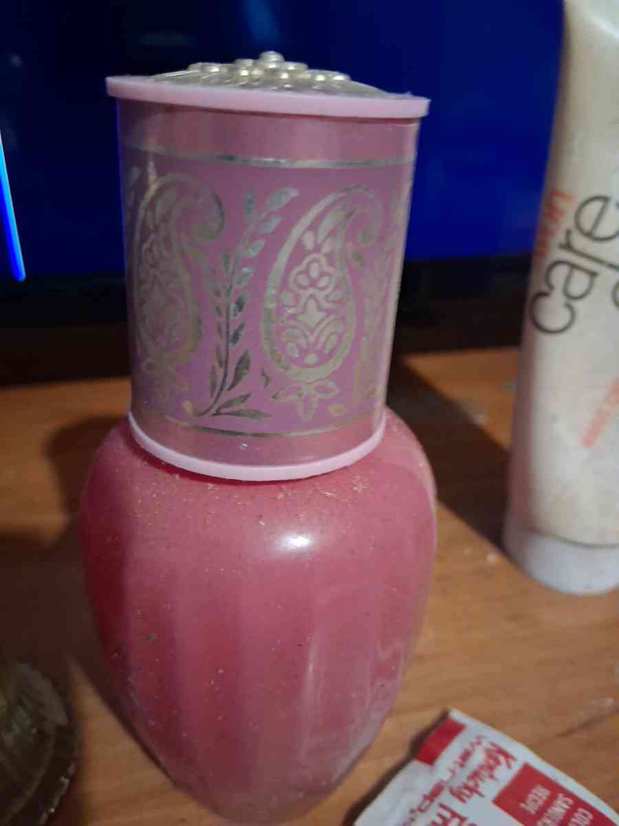 perfume - Laurens, South Carolina - FleaMarketBay