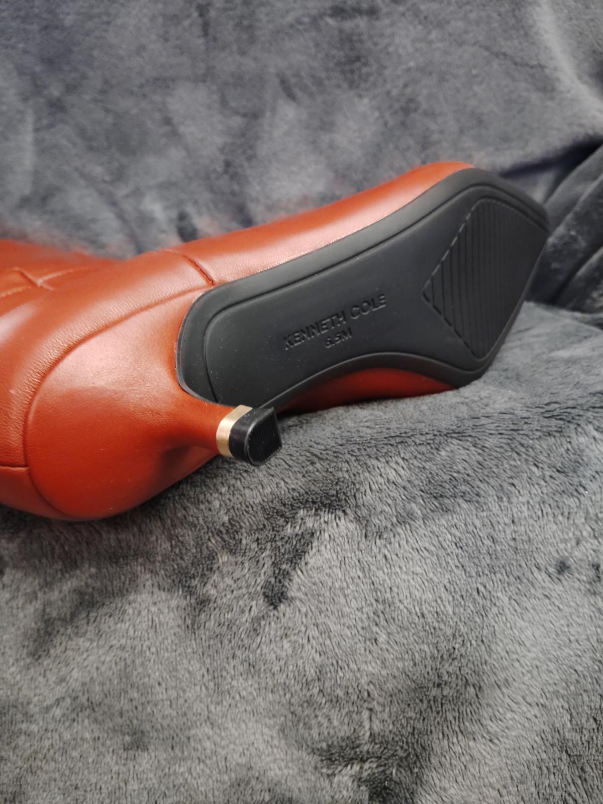 KennethCole Merle Kitten Heel Boots Rio Red Leather size 65 - Virginia Beach, Virginia - FleaMarketBay