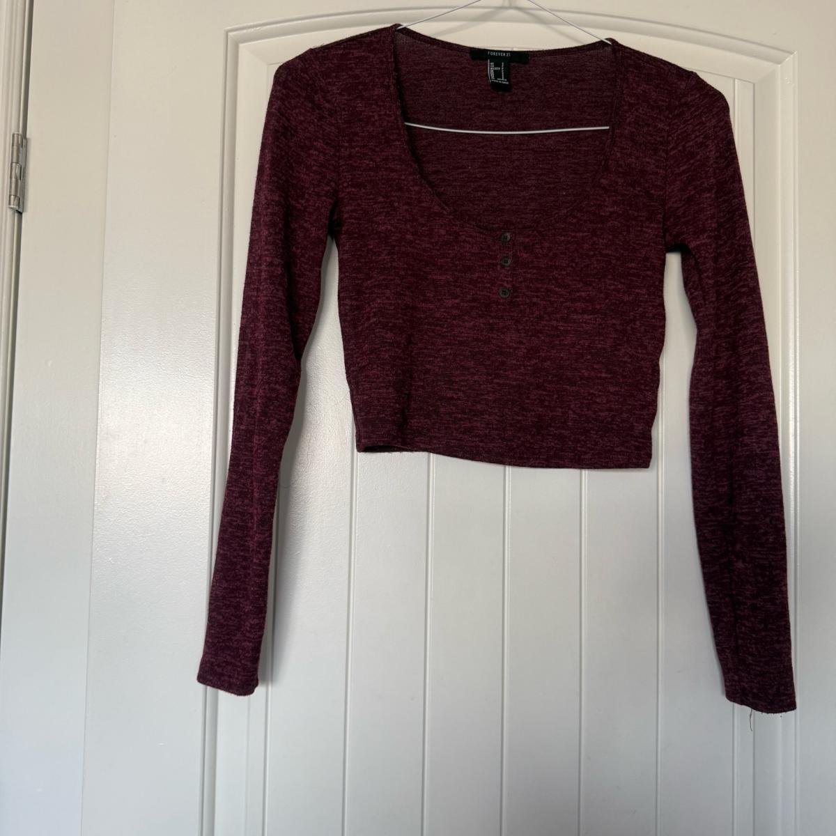Forever 21 Burgundy Marled Cropped Henley Top  Long Sleeve S - Los Angeles, California - FleaMarketBay