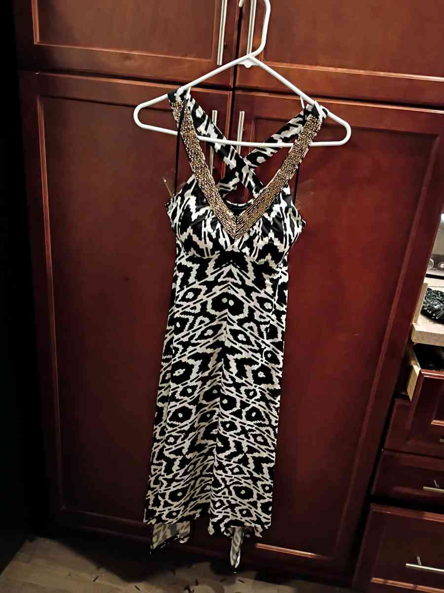 Debbies Dresses - San Diego, California - FleaMarketBay