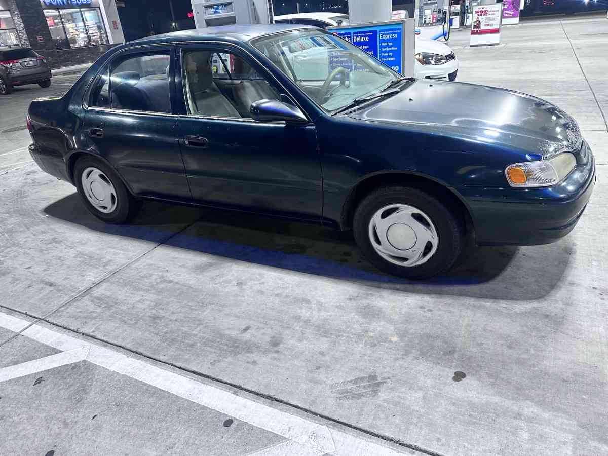 Corolla 99 - Patterson, California - FleaMarketBay