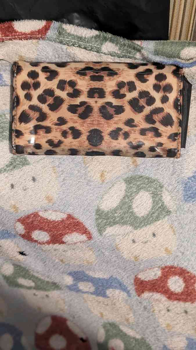 wallet - Kansas City, Kansas - FleaMarketBay