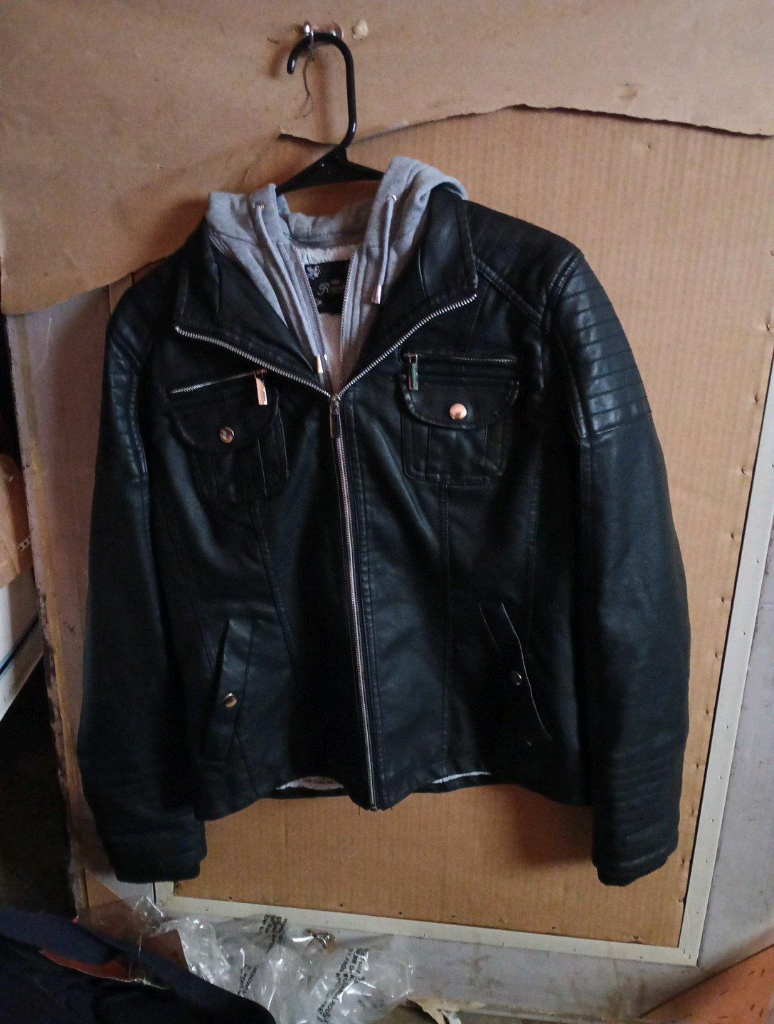 Royalty Leather Jacket Hooded Lined size Medium