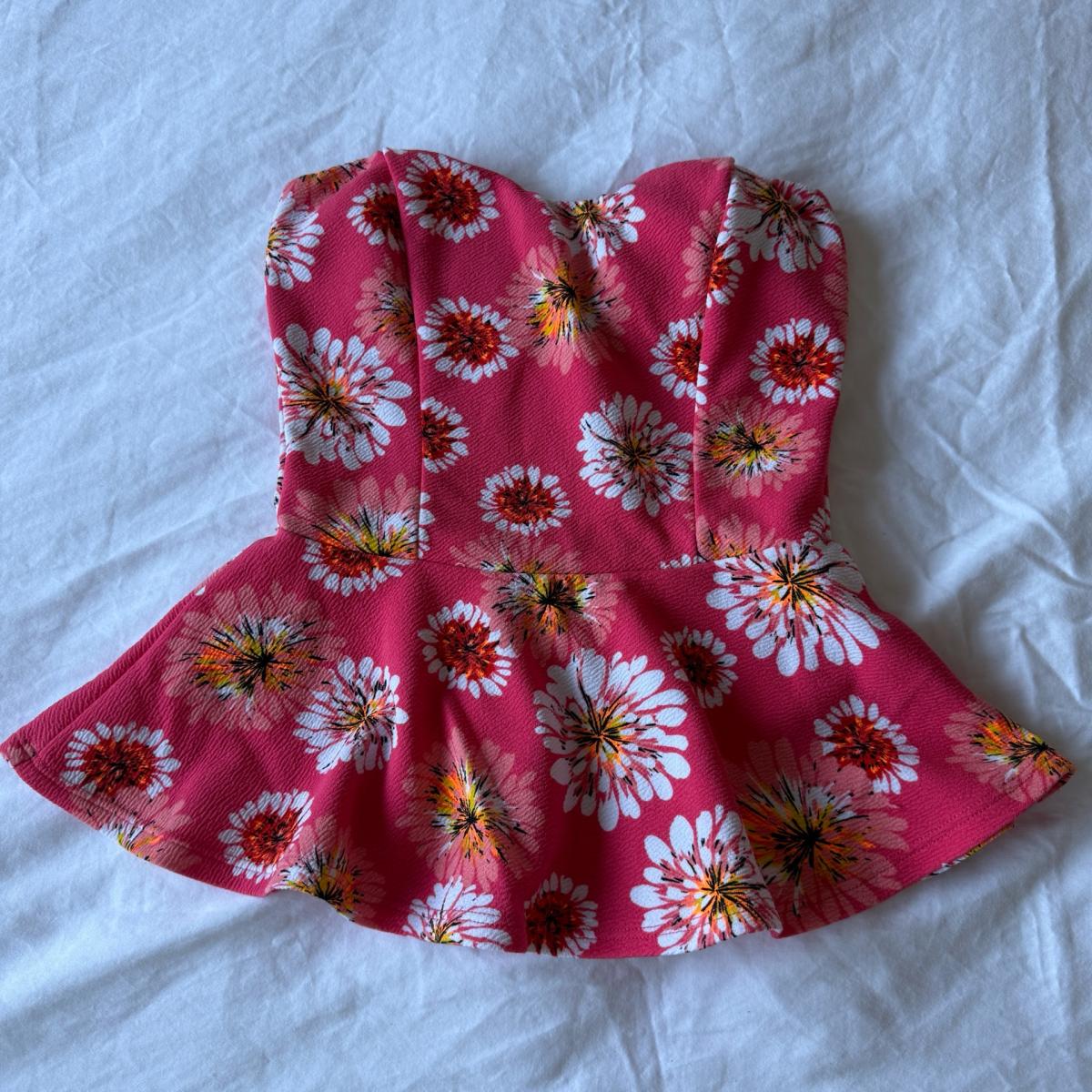 Flirty Floral Strapless Peplum Top  Pink Daisy Print  Size - Los Angeles, California