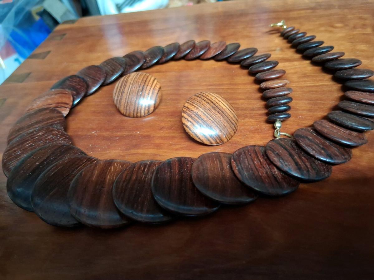 Vintage Overlapping Rosewood Disc Necklace and Earring Set - Pensacola, Florida - FleaMarketBay