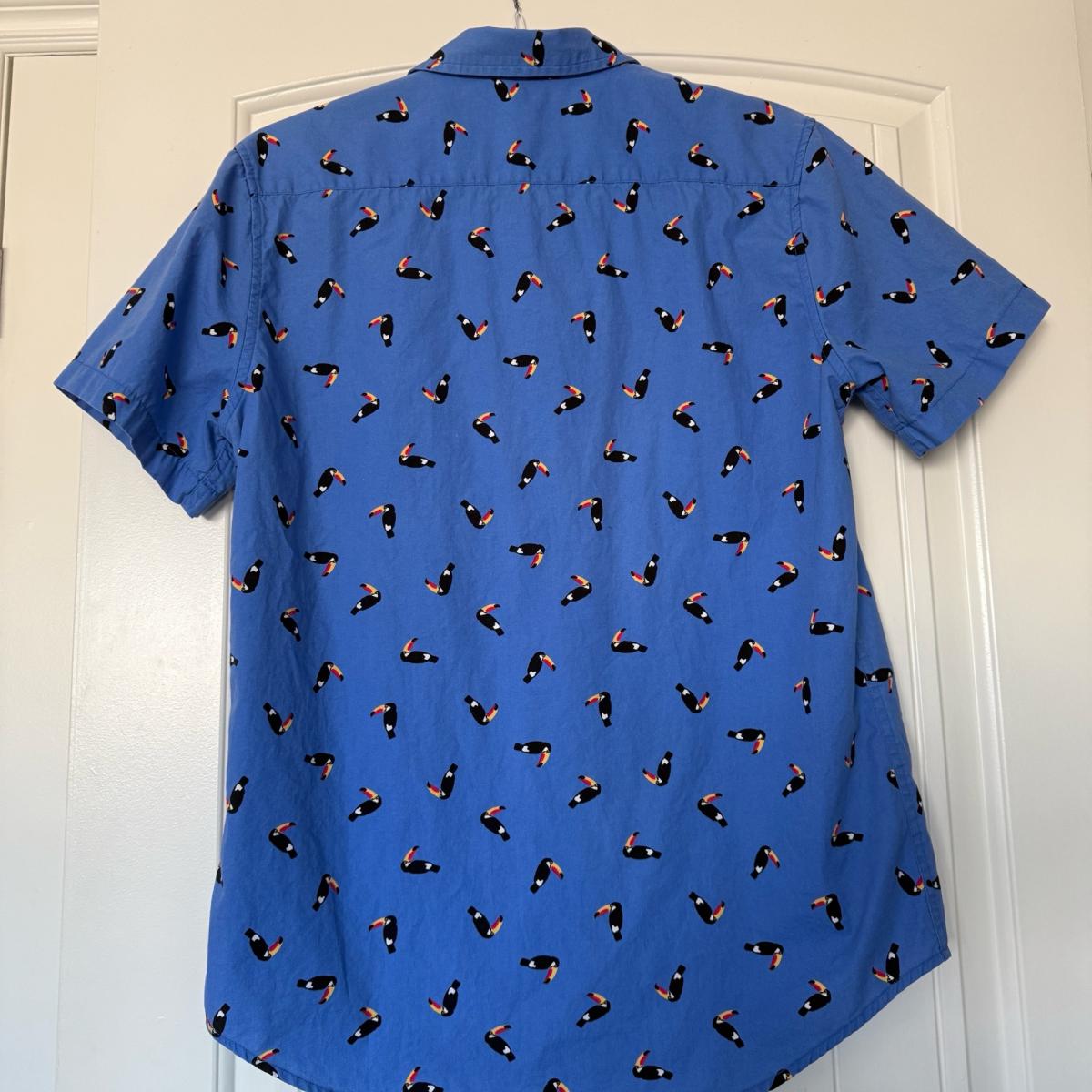 Tropical Toucan Print Short Sleeve ButtonDown Shirt  Mens L - Los Angeles, California - FleaMarketBay
