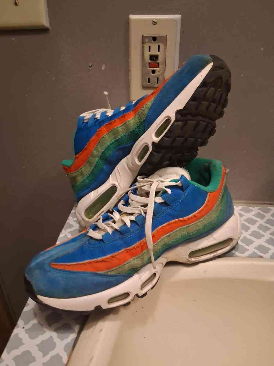 airmax 95 se light - Laurens, South Carolina - FleaMarketBay