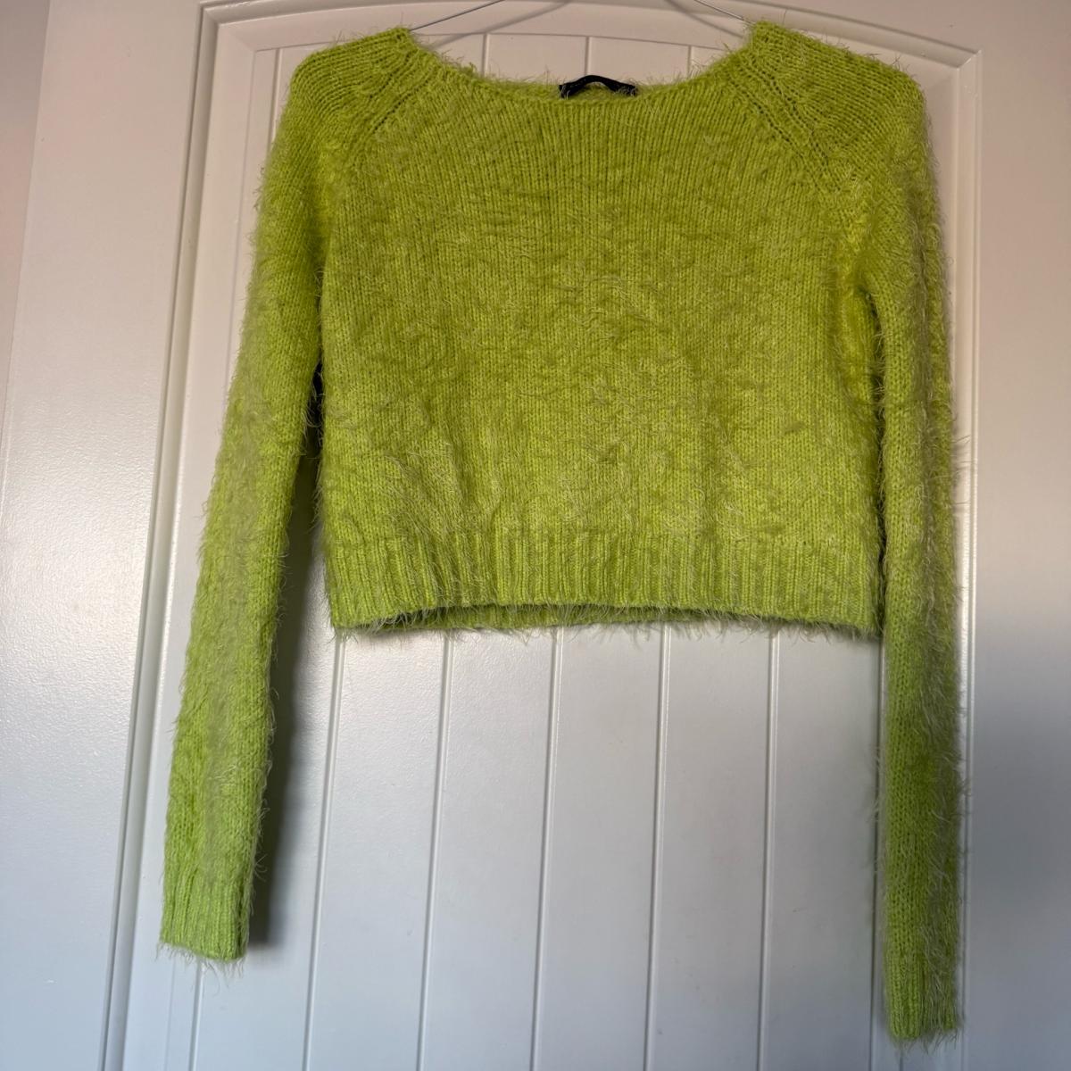 Bratz Inspired Lime Green Fuzzy Cropped Sweater  Y2K Mohair - Los Angeles, California