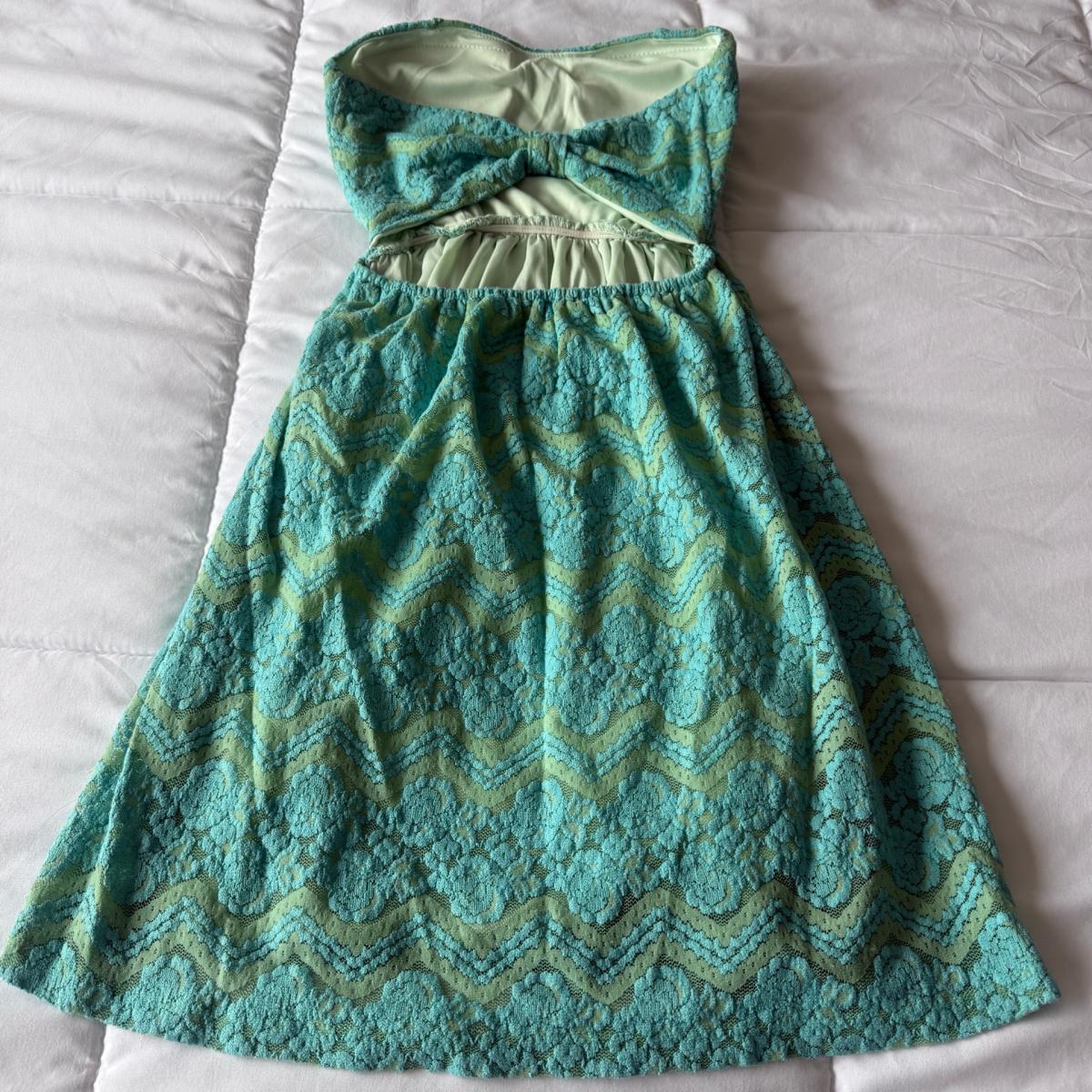 Mint  Teal Strapless Lace FitandFlare Dress  BuiltIn Padded - Los Angeles, California - FleaMarketBay