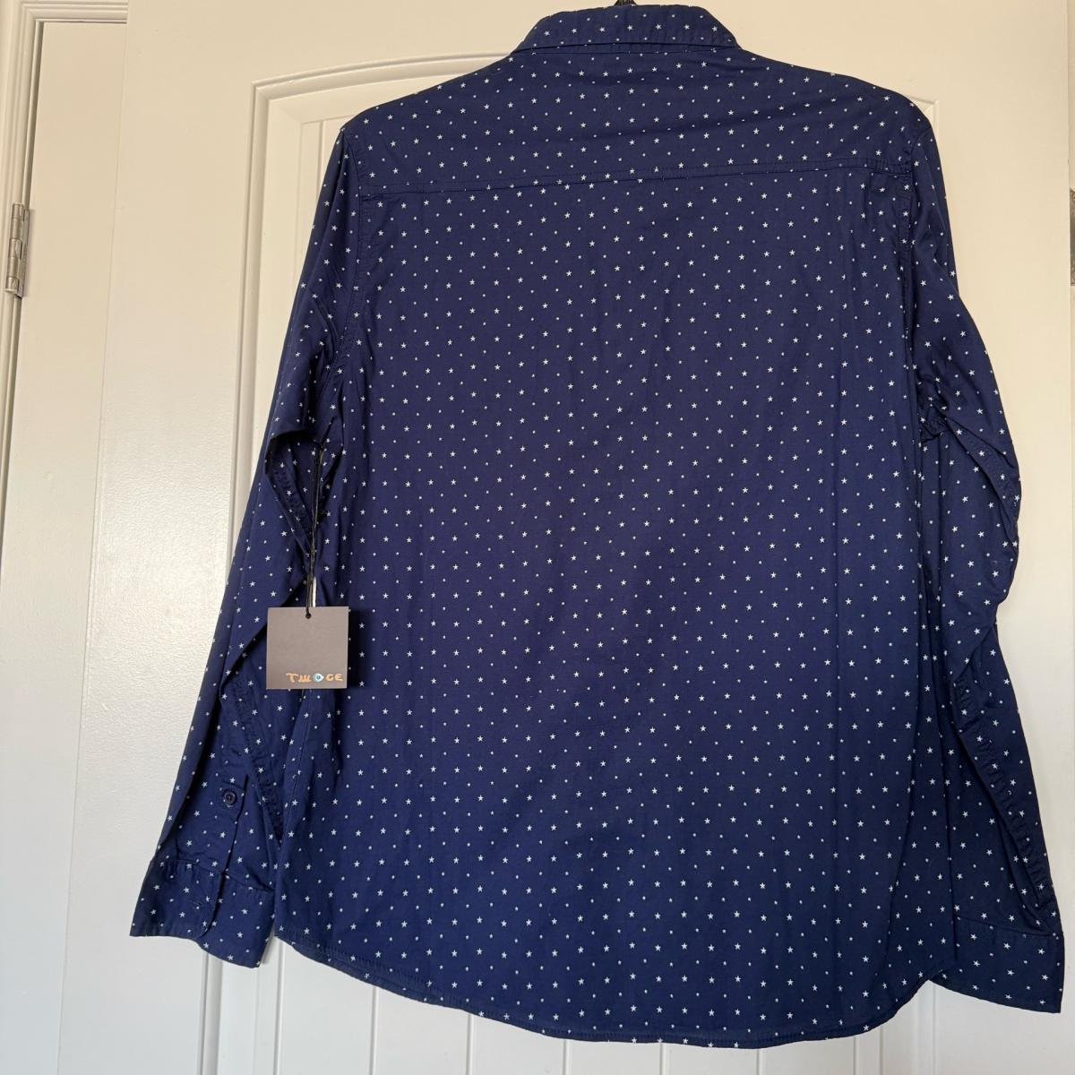 TWOGE Eye Logo Navy Star Print ButtonDown Shirt  Size XL - Los Angeles, California - FleaMarketBay