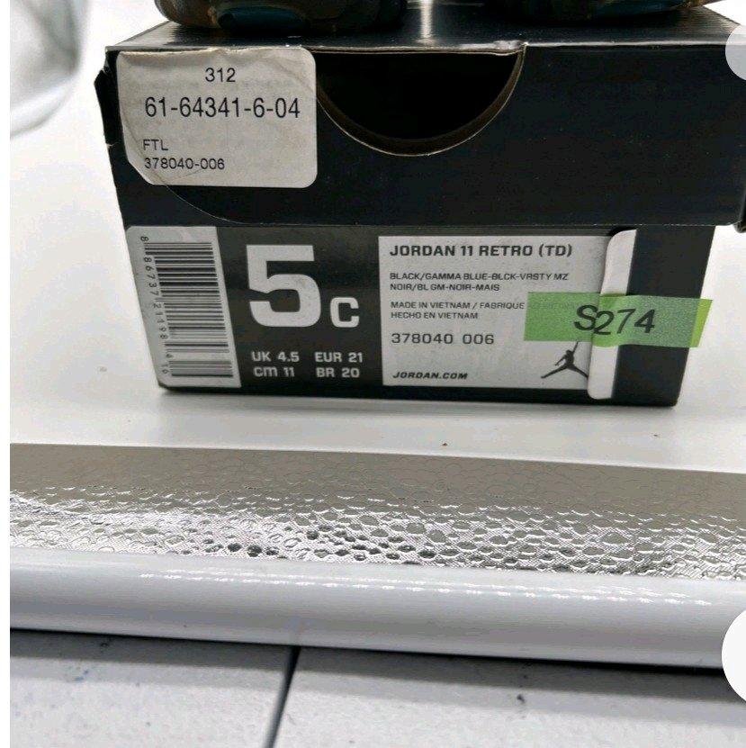 Nike Jordan six Retro low kids size 11c new in box