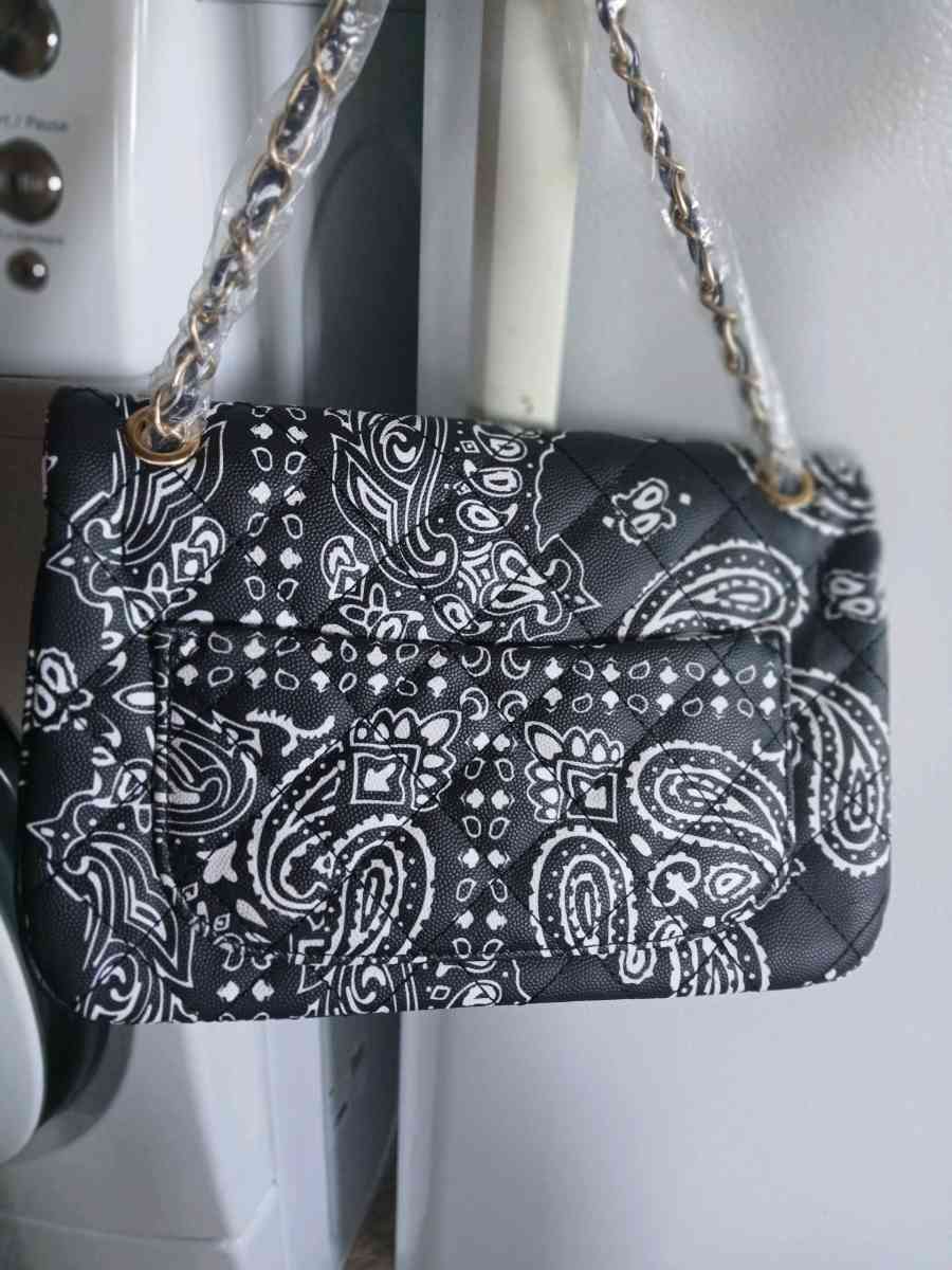 Paisley print handbag - Valley Center, California - FleaMarketBay