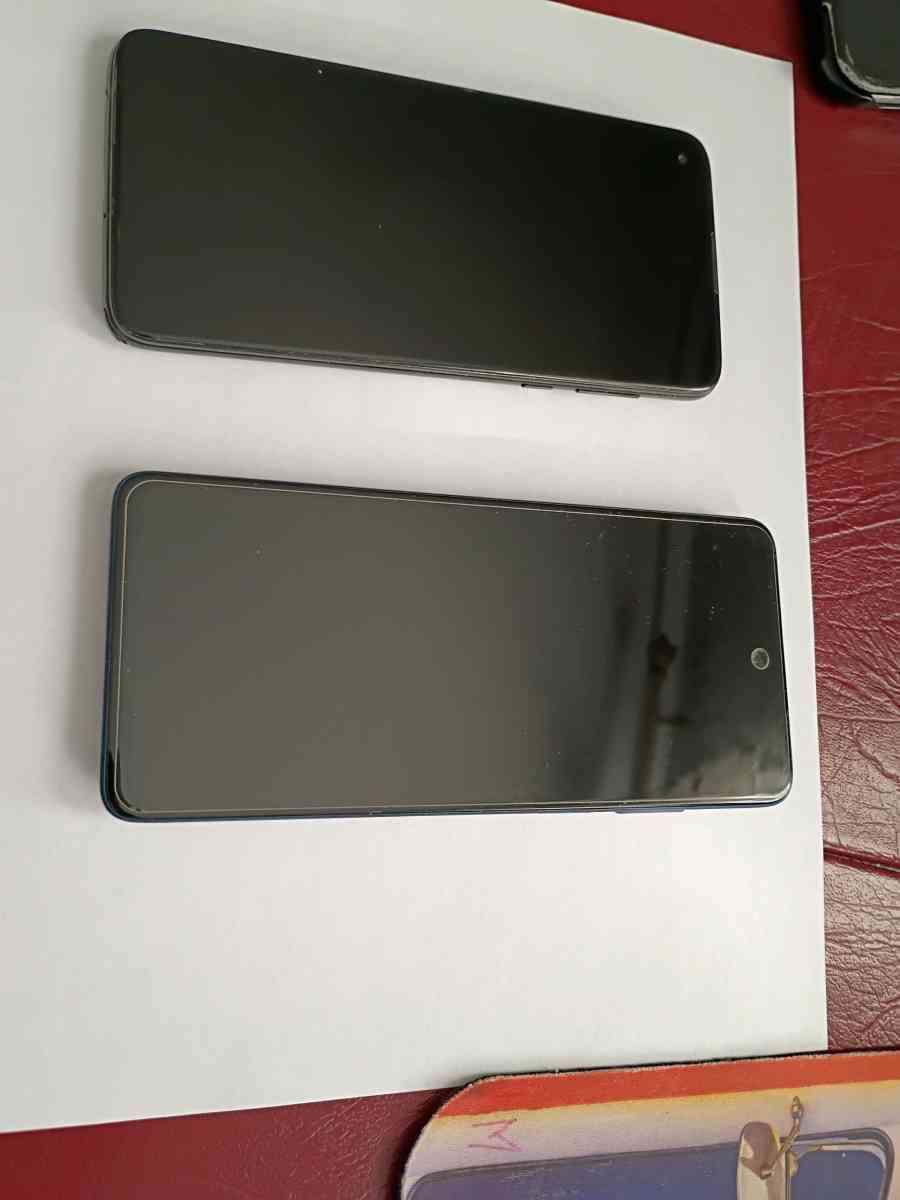 Im selling my phones - Brooklyn, New York