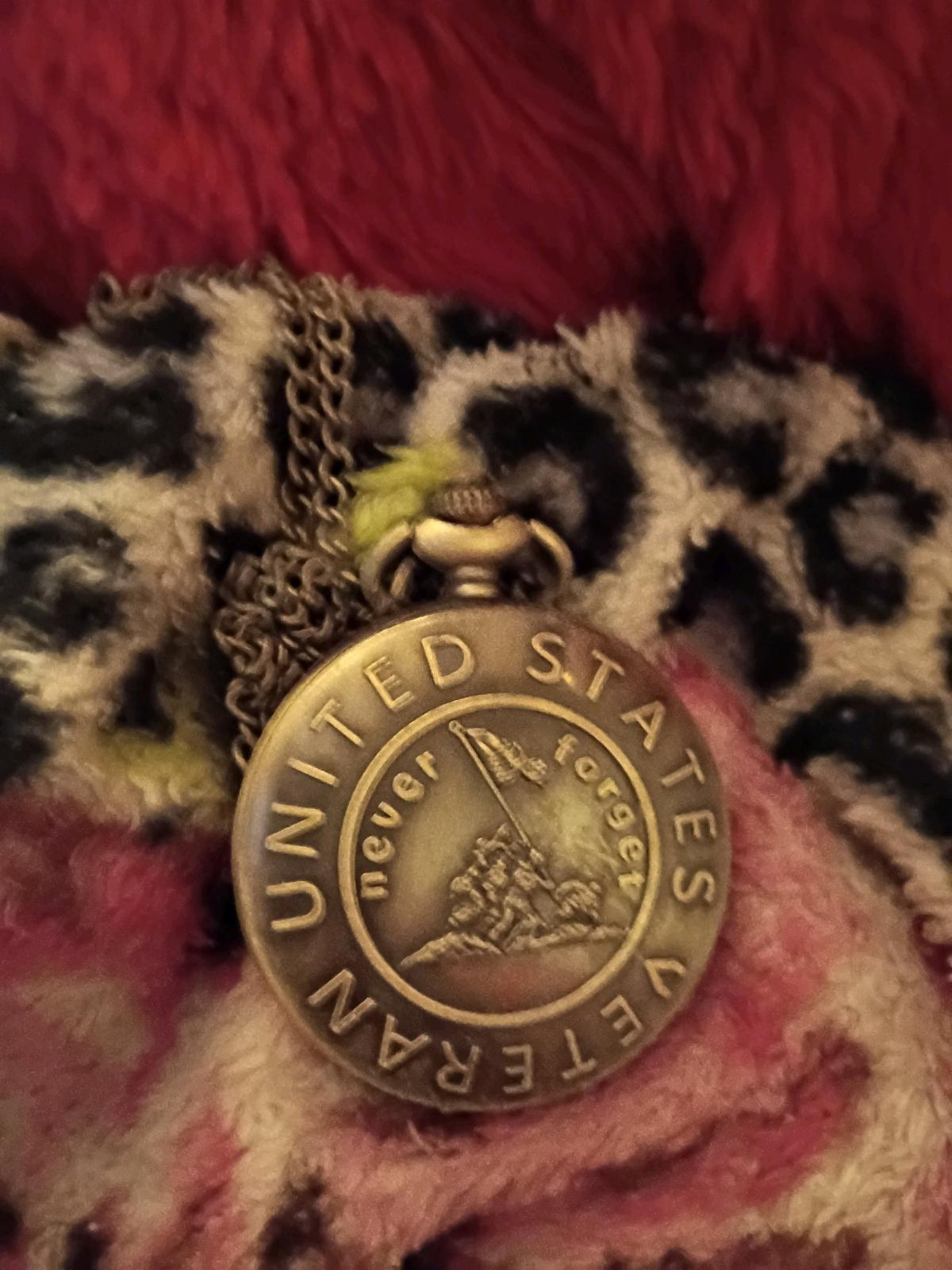 veteran pocket watch on chain - Liberty, Missouri