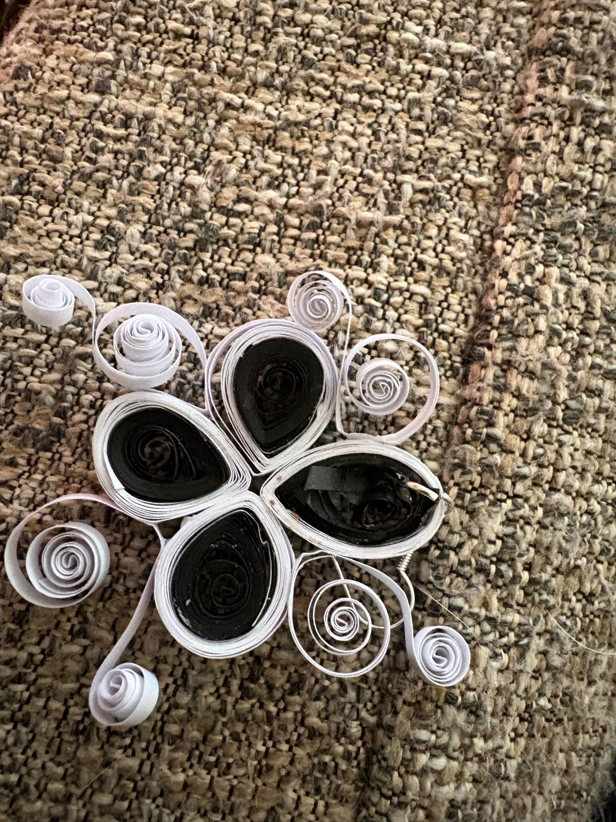 quilling earring cards and earrings keychain - Castle Rock, Colorado - FleaMarketBay