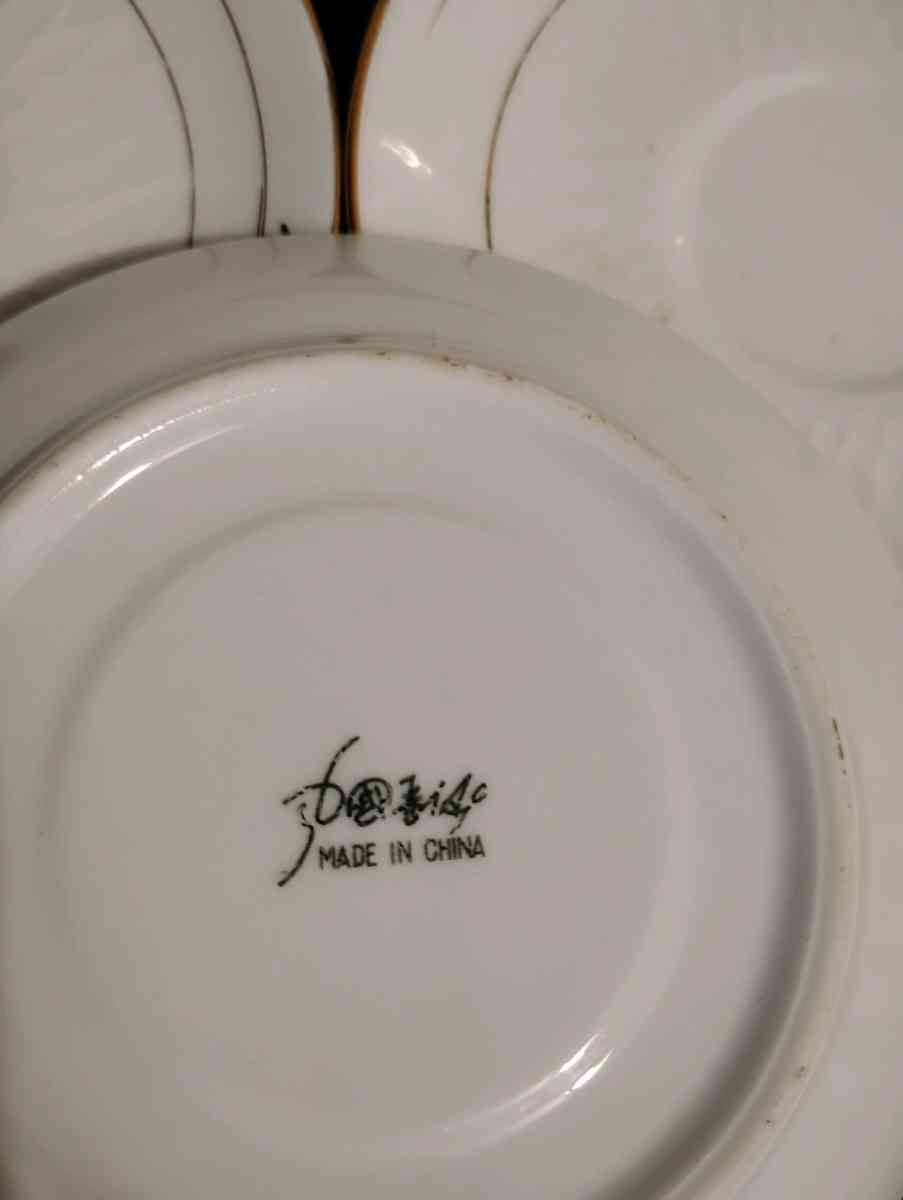 Set of 5 white with gold trim teacup saucers - Phenix City, Alabama - FleaMarketBay