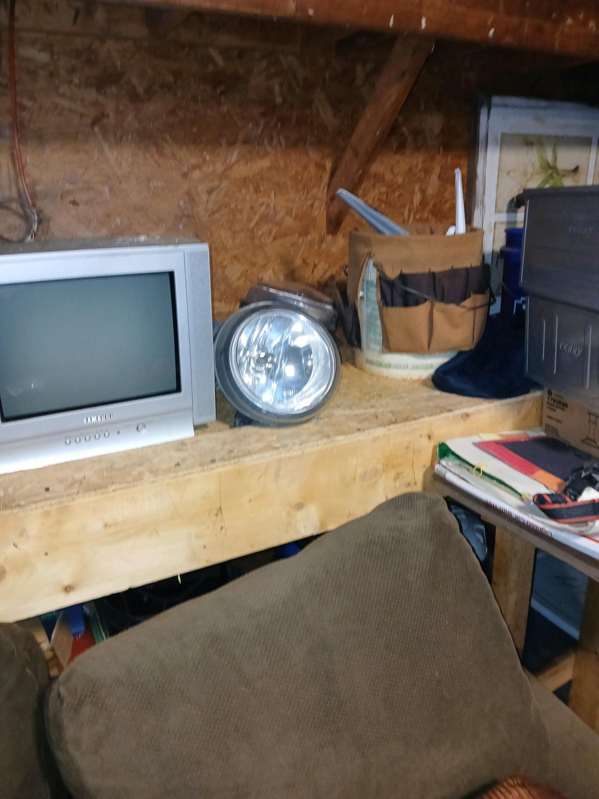 2017 JEEP PATRIOT 4x4 HEADLIGHTS - Covington, Georgia - FleaMarketBay