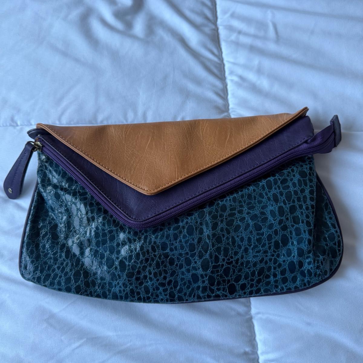 Teal CrocEmbossed Envelope Clutch  Tan  Purple Colorblock - Los Angeles, California