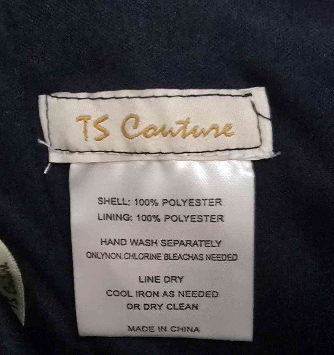 Formal Gowns - Ardmore, Pennsylvania - FleaMarketBay