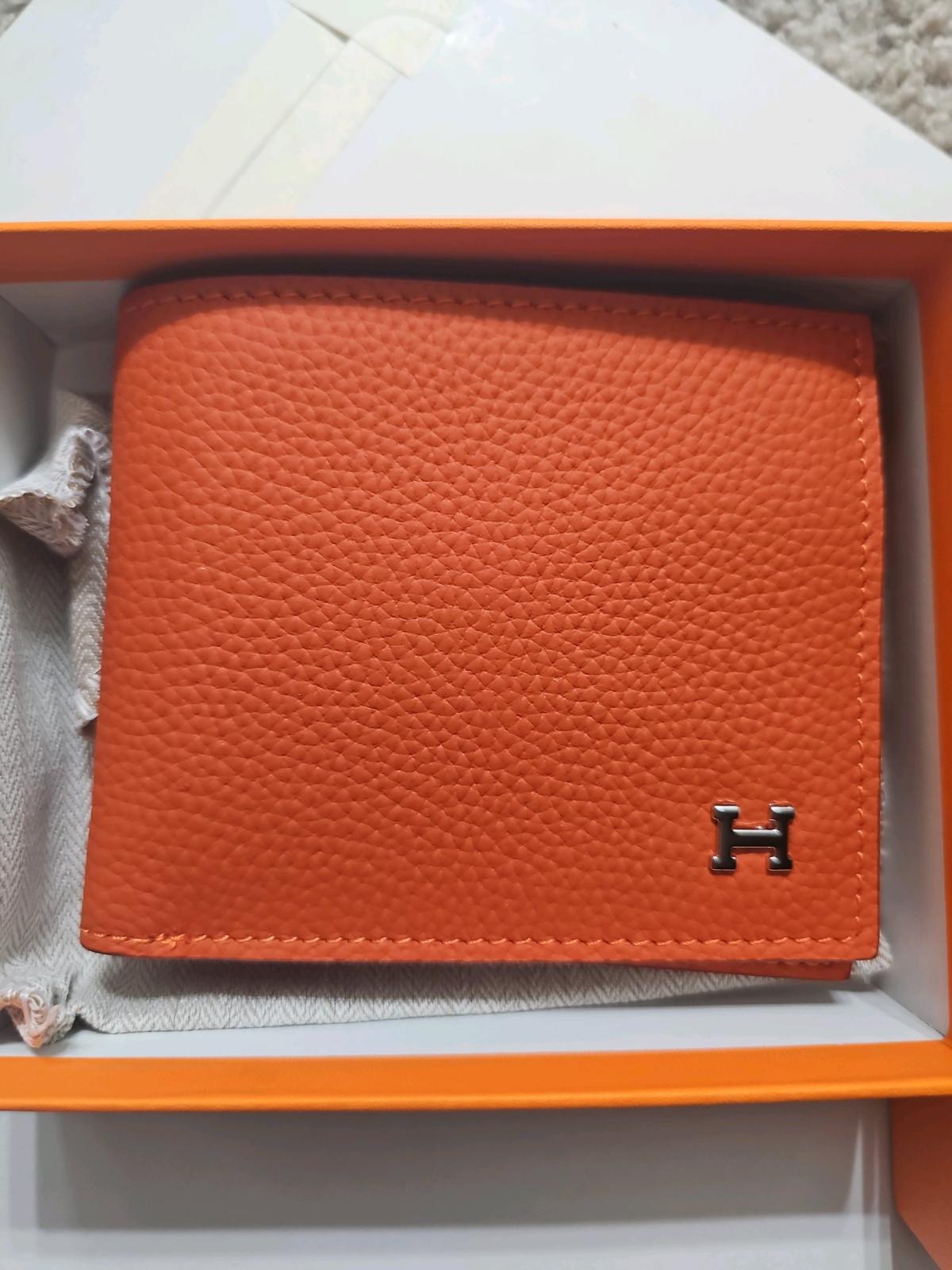 Herms Mens Wallet - Franklin, Ohio - FleaMarketBay