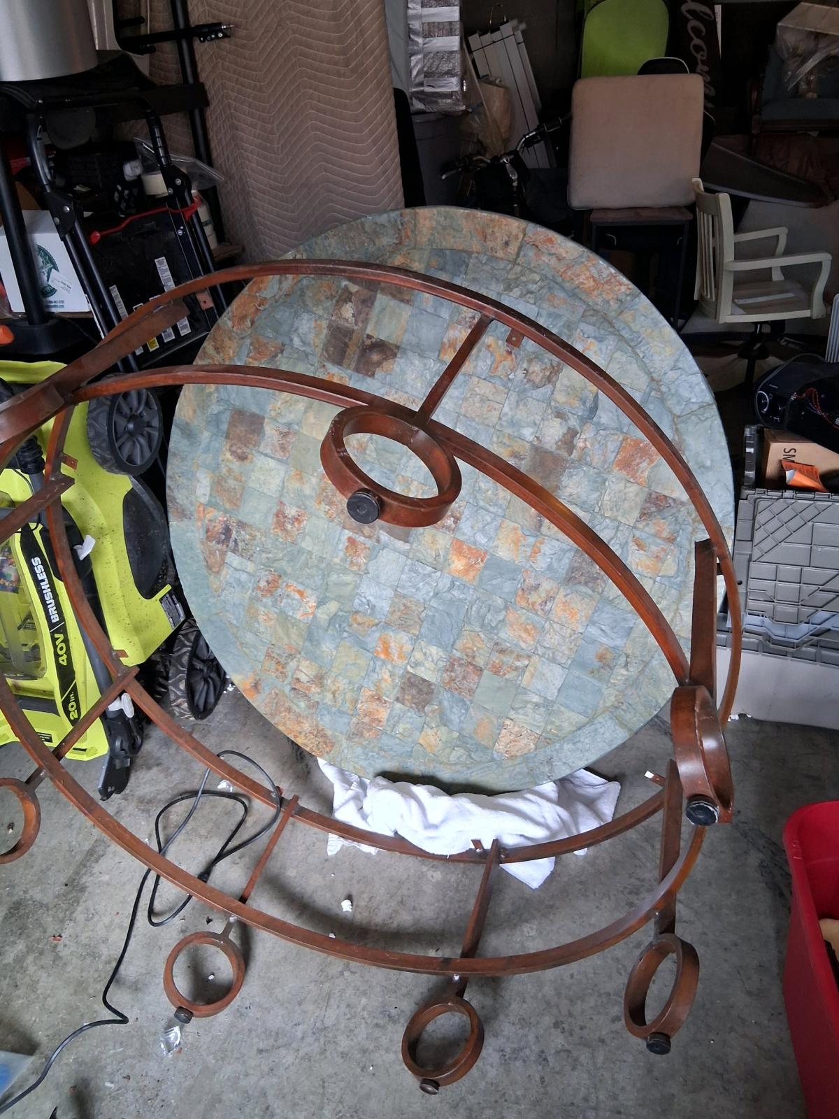 beautiful outdoor table - Charlotte, North Carolina - FleaMarketBay