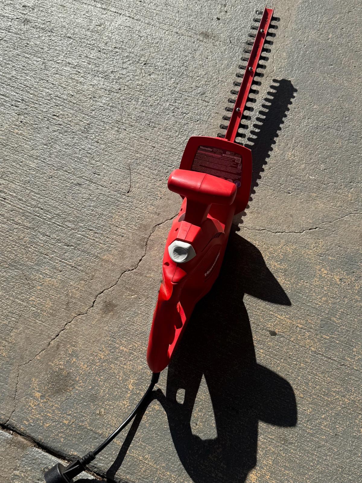 Homelite 17inch hedger - Camilla, Georgia - FleaMarketBay