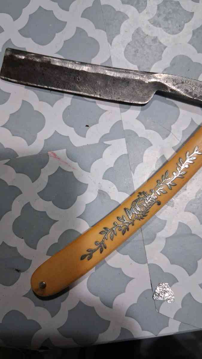 straight razor - Laurens, South Carolina - FleaMarketBay