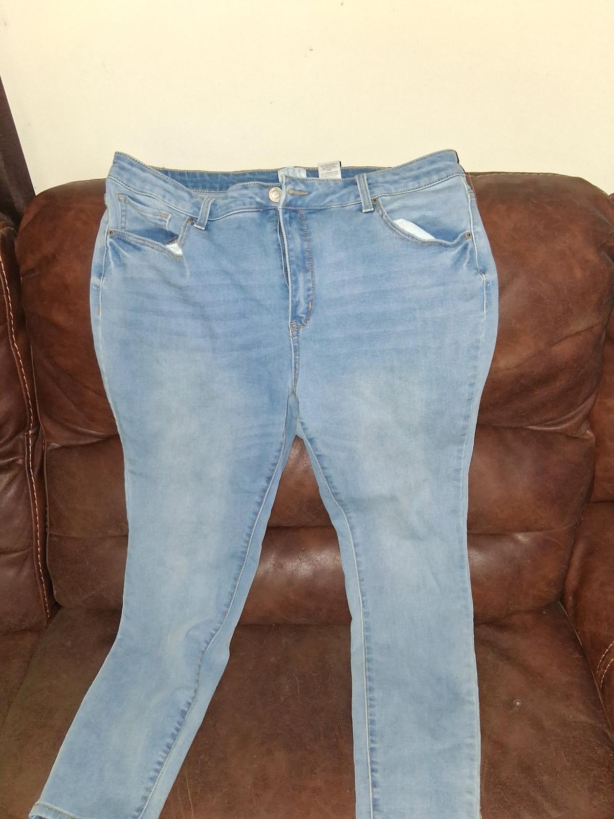 Womens blue jeans - Middlesex, North Carolina