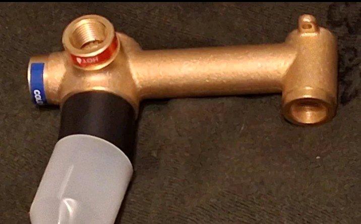 Sumerain WallMounted Bathroom Faucet RoughIn Valve Body - Federal Way, Washington - FleaMarketBay