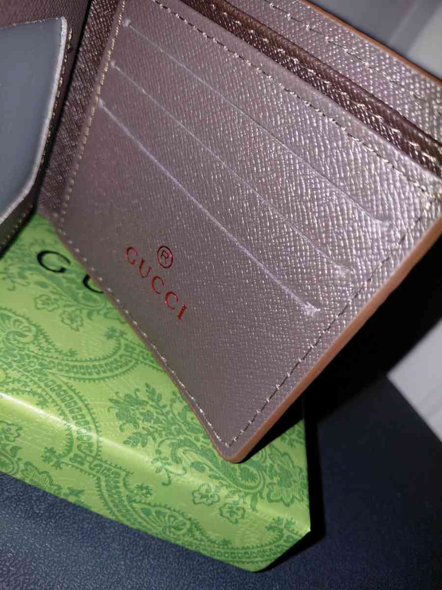 Brown And Tan Wallet - Coconut Creek, Florida - FleaMarketBay