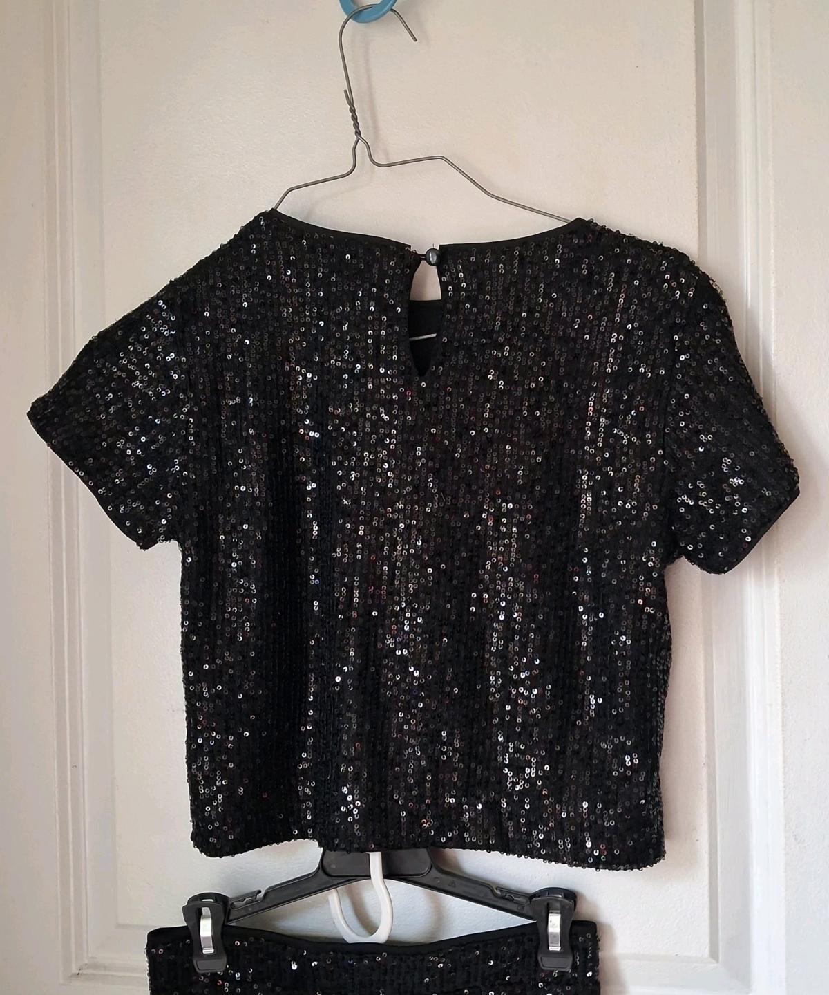 Girls size 10 art class  black sequence  top and bottom set - Beaumont, Texas - FleaMarketBay
