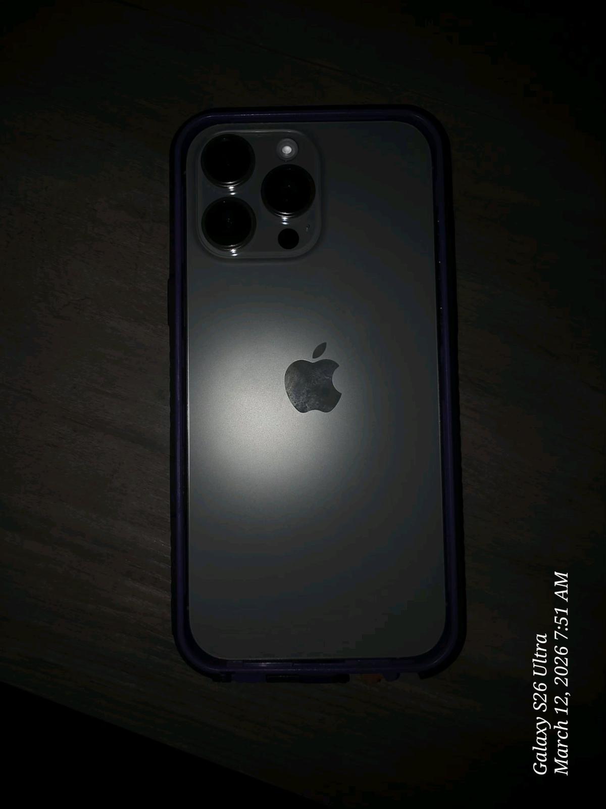 Unlocked iPhone 16 Pro Max