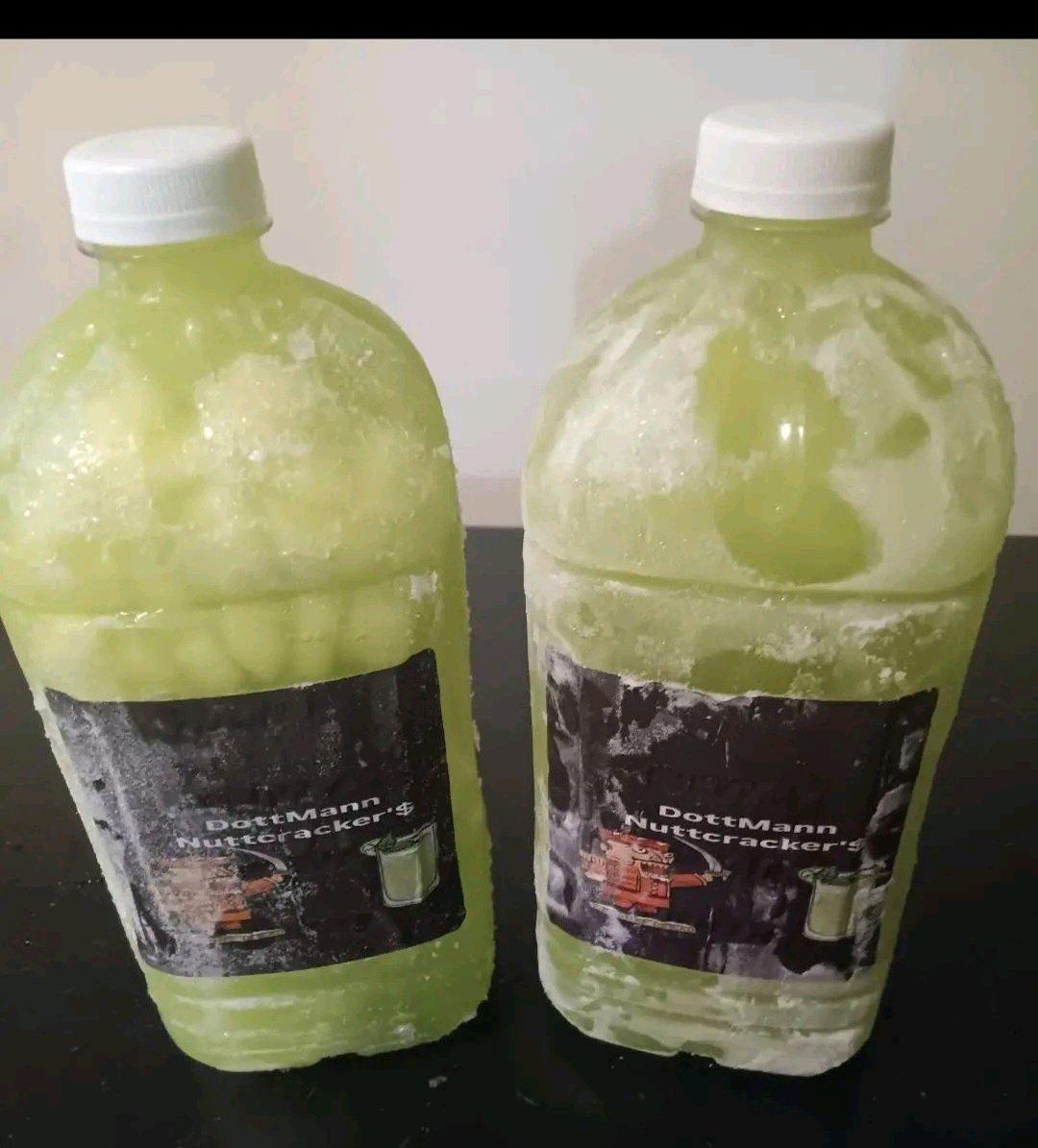 DOTTMANN SOUR APPLE KIWI FROZEN NUTTCRACKERS BIG SIZE - Bronx, New York