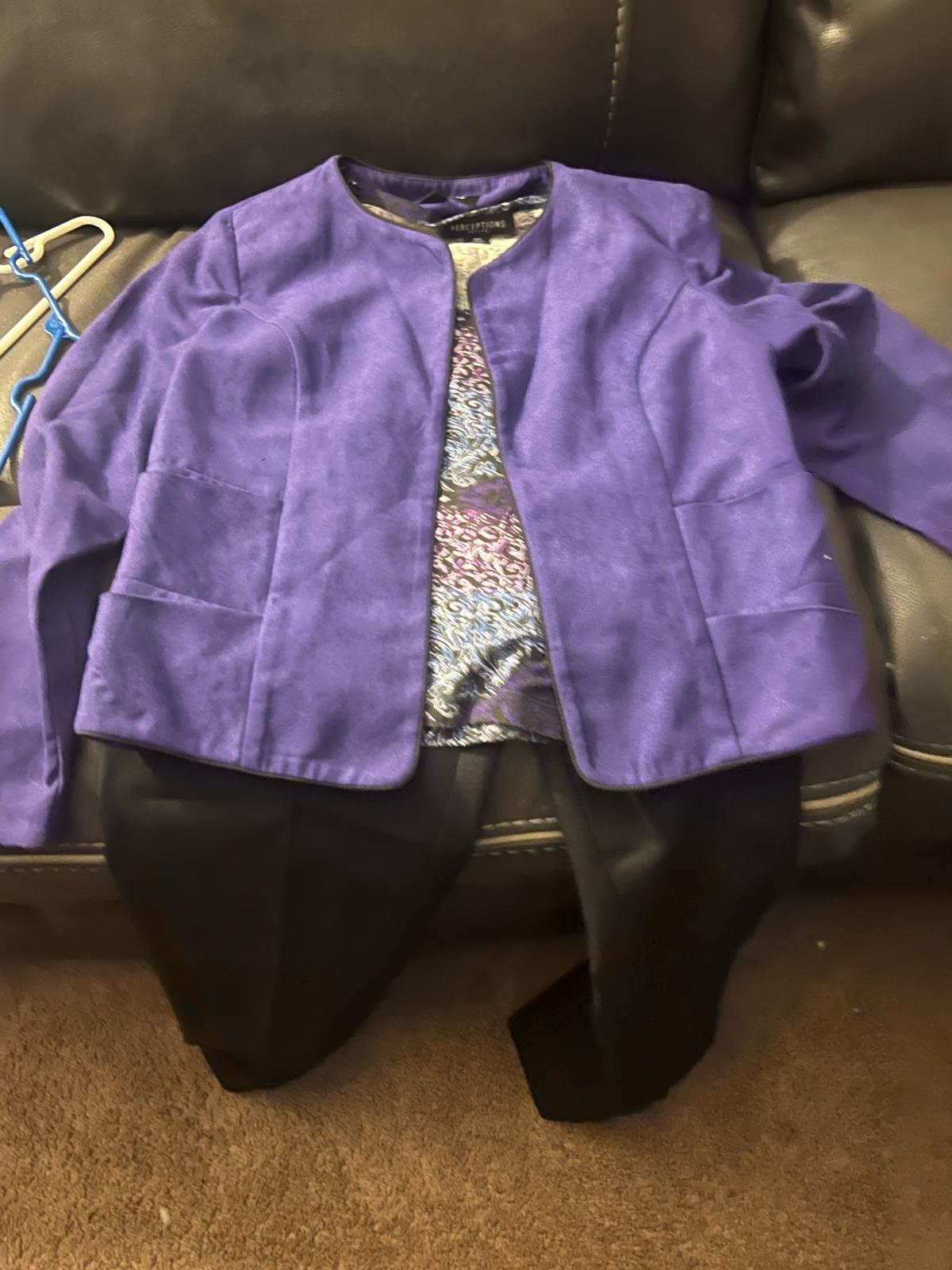 womens clothing - Middletown, Ohio