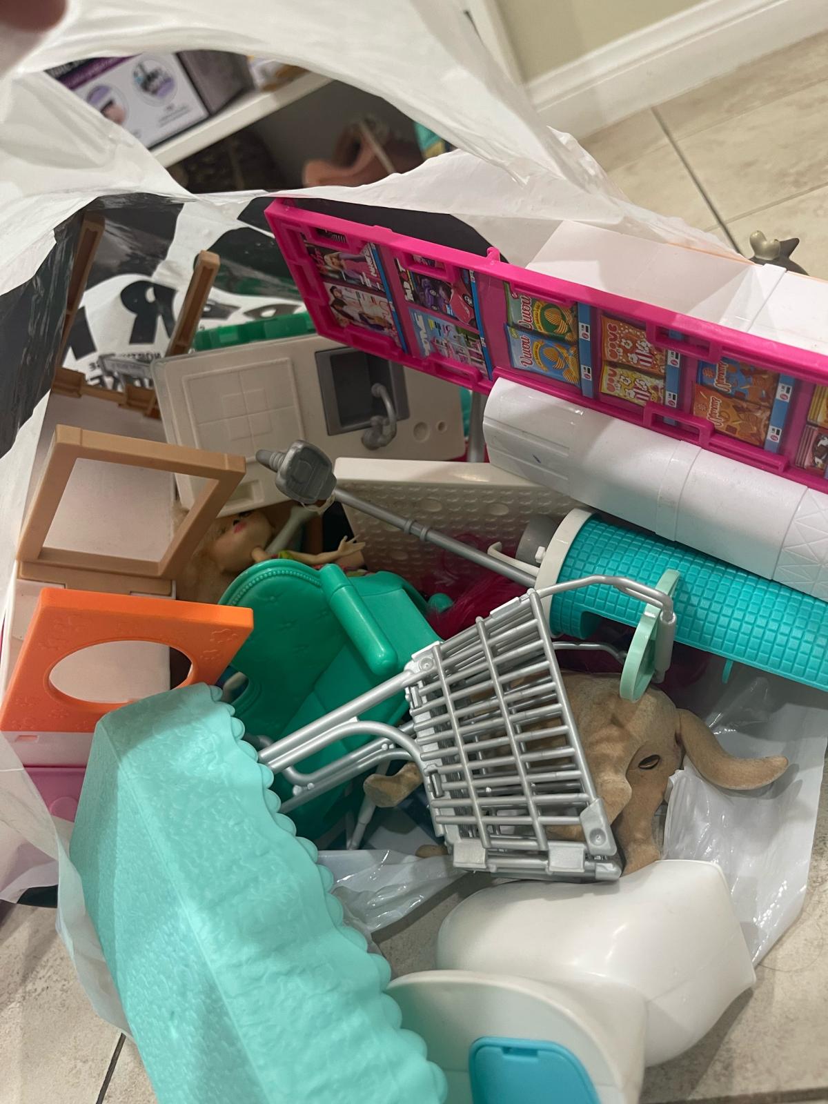 I am selling a bag of Barbie dolls and Barbie sets and etc - Reseda, California - FleaMarketBay