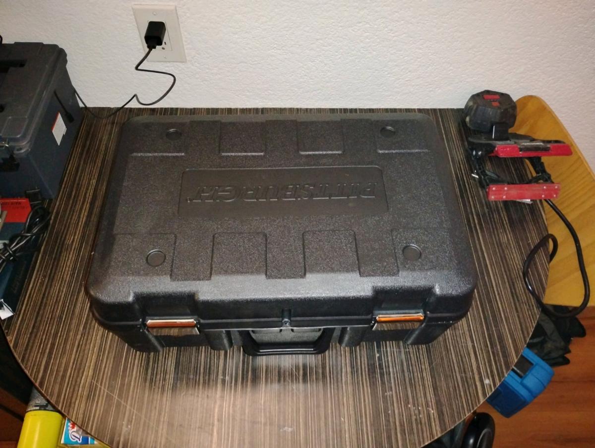 Pittsburgh black tool set - Riverside, California - FleaMarketBay