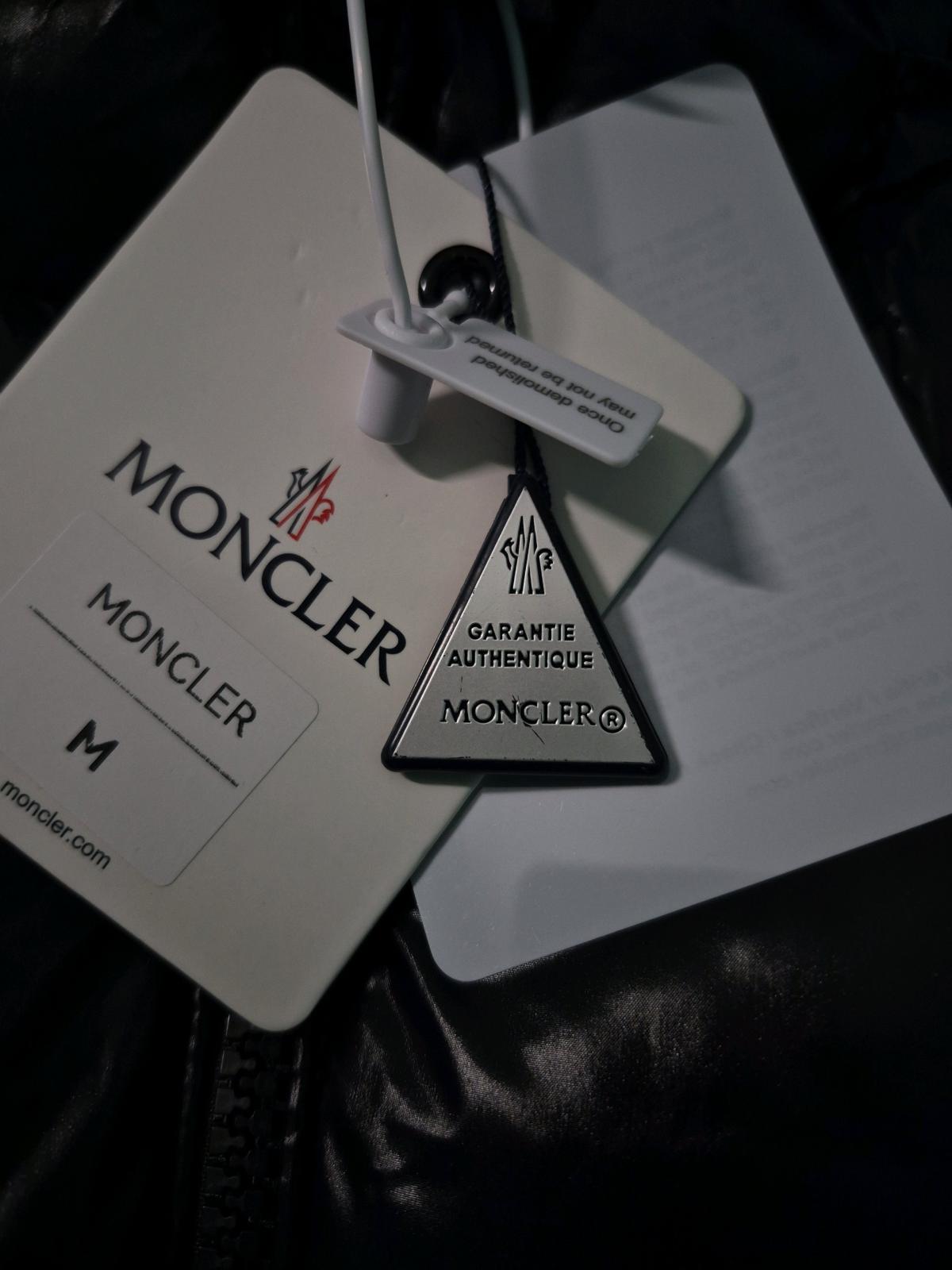 Black Moncler Puffer Jacket Size M - Indianapolis, Indiana - FleaMarketBay