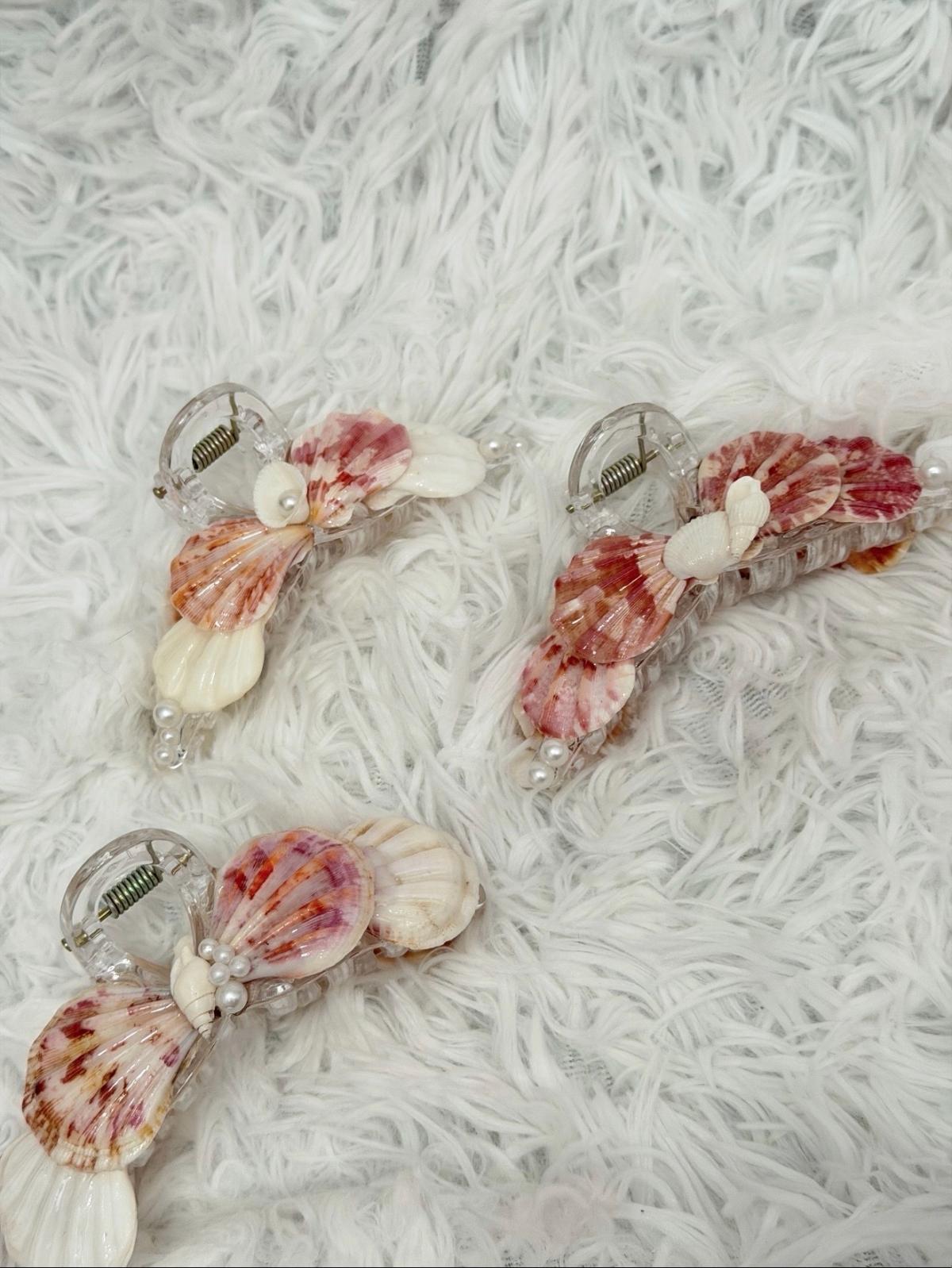 Hair clips - Austin, Texas - FleaMarketBay