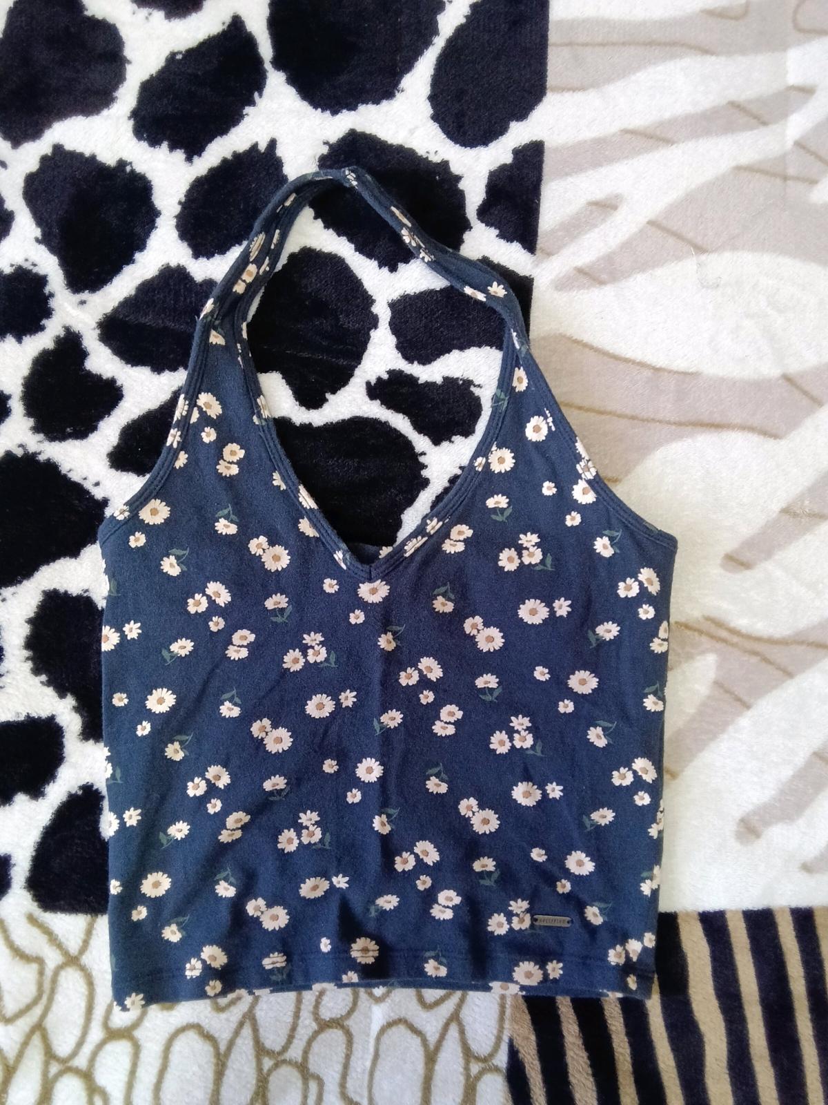 Navy Blue Hollister Crop top - Pomona, California