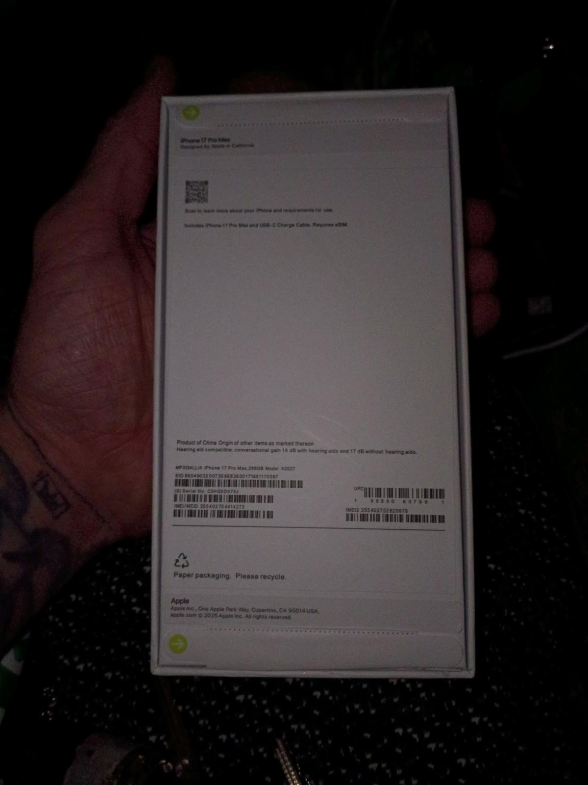 Iphone 17 promax 256gb cosmic orange unlocked in sealed box - Fort Worth, Texas - FleaMarketBay