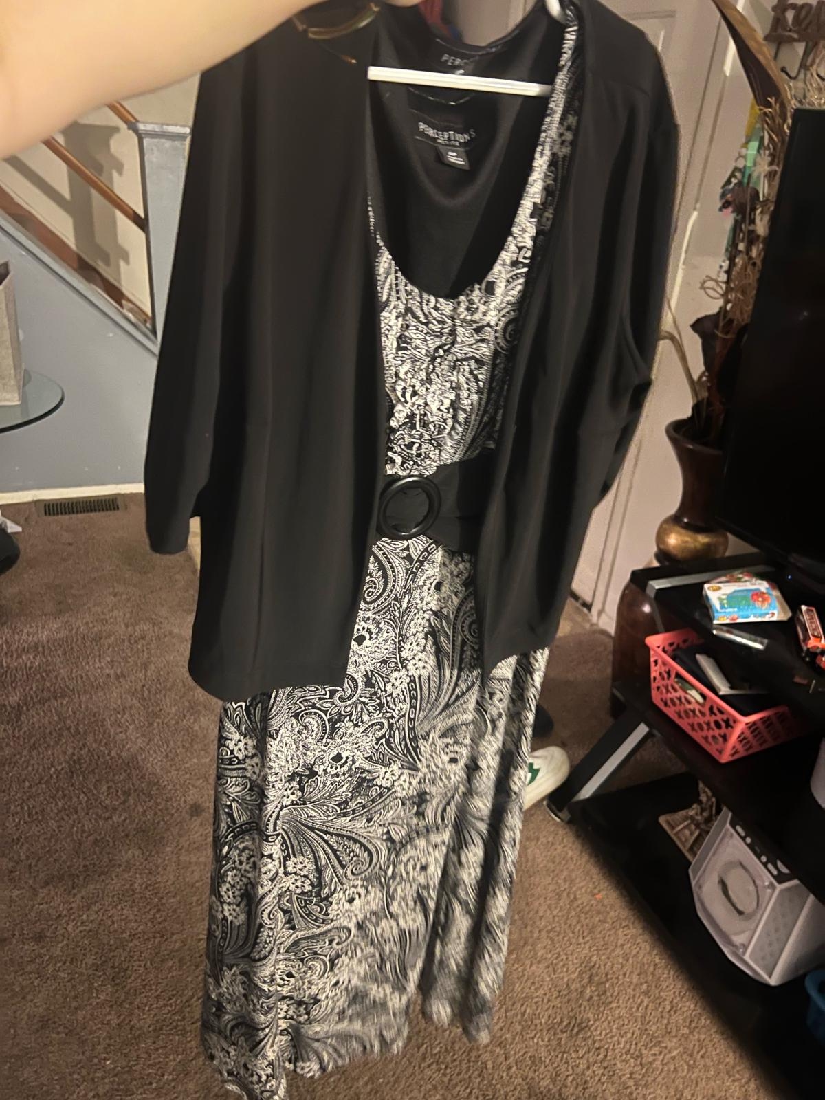 womens clothing - Middletown, Ohio - FleaMarketBay