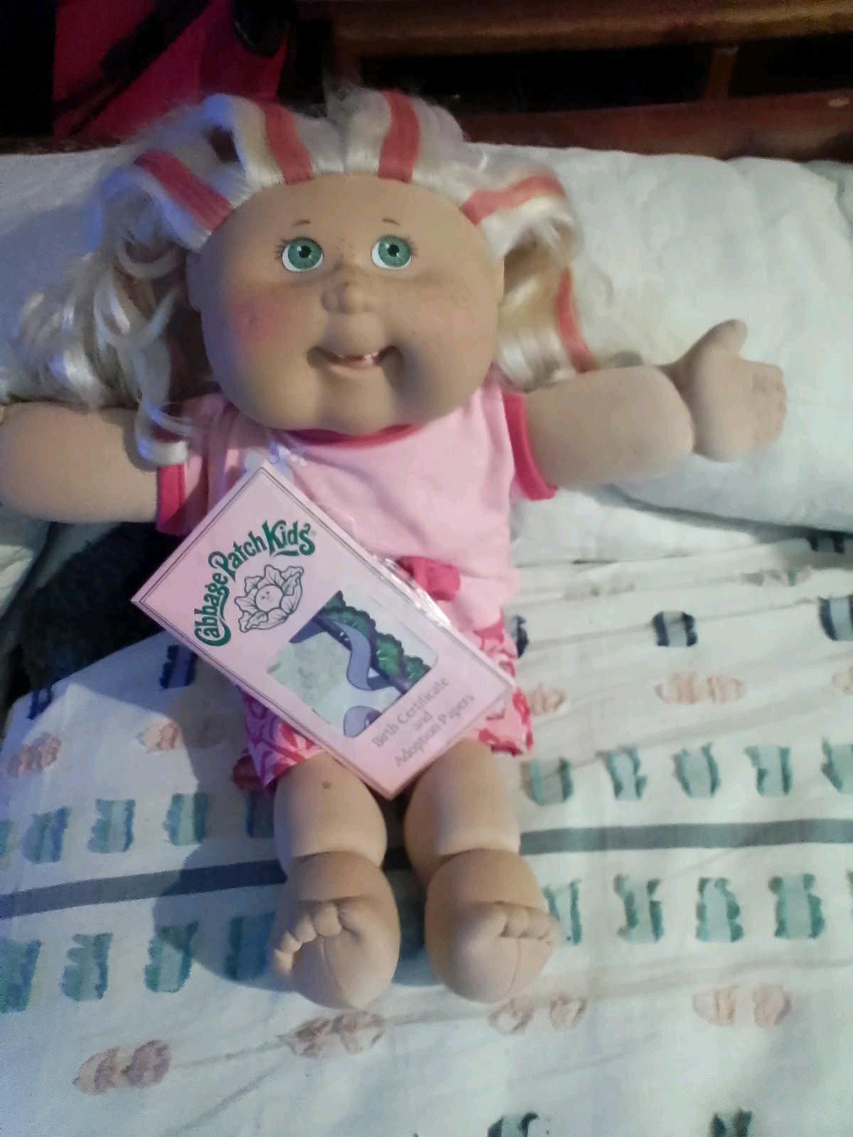 cabbage patch kids dolls alot 300 or individual - Independence, Missouri