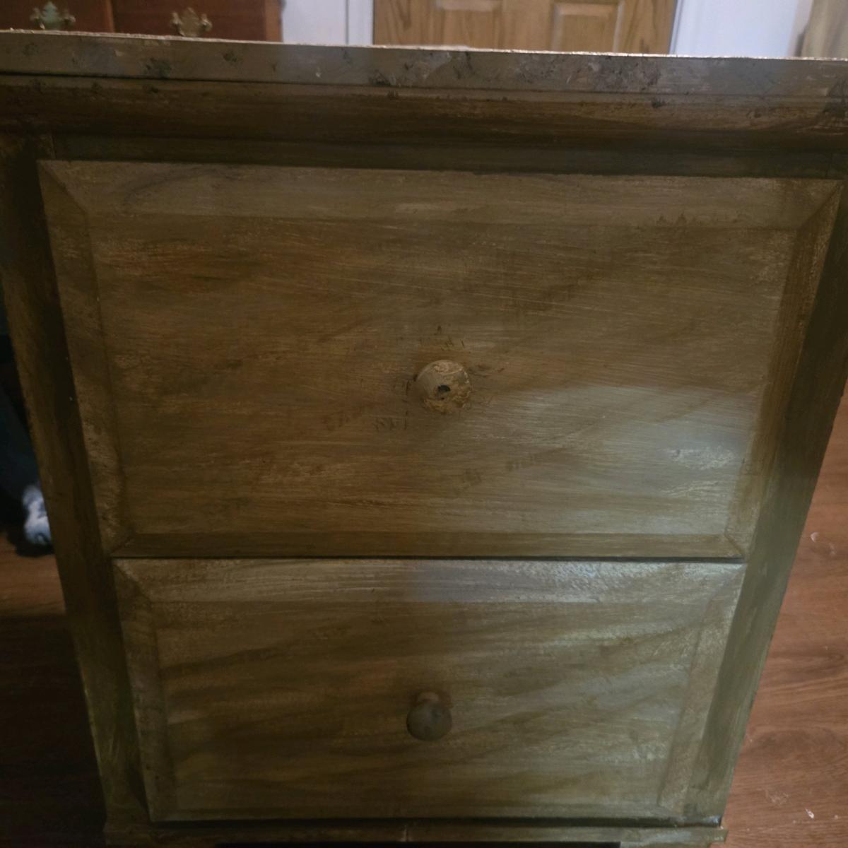 wood grain dresser 2 night stands all 3 go together - Addieville, Illinois - FleaMarketBay