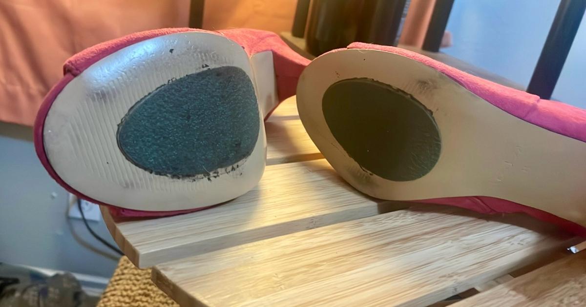 Shoe Dazzle Womens Fuchsia 35 Peep Toe Heels Suede Size 8 - Arvada, Colorado - FleaMarketBay