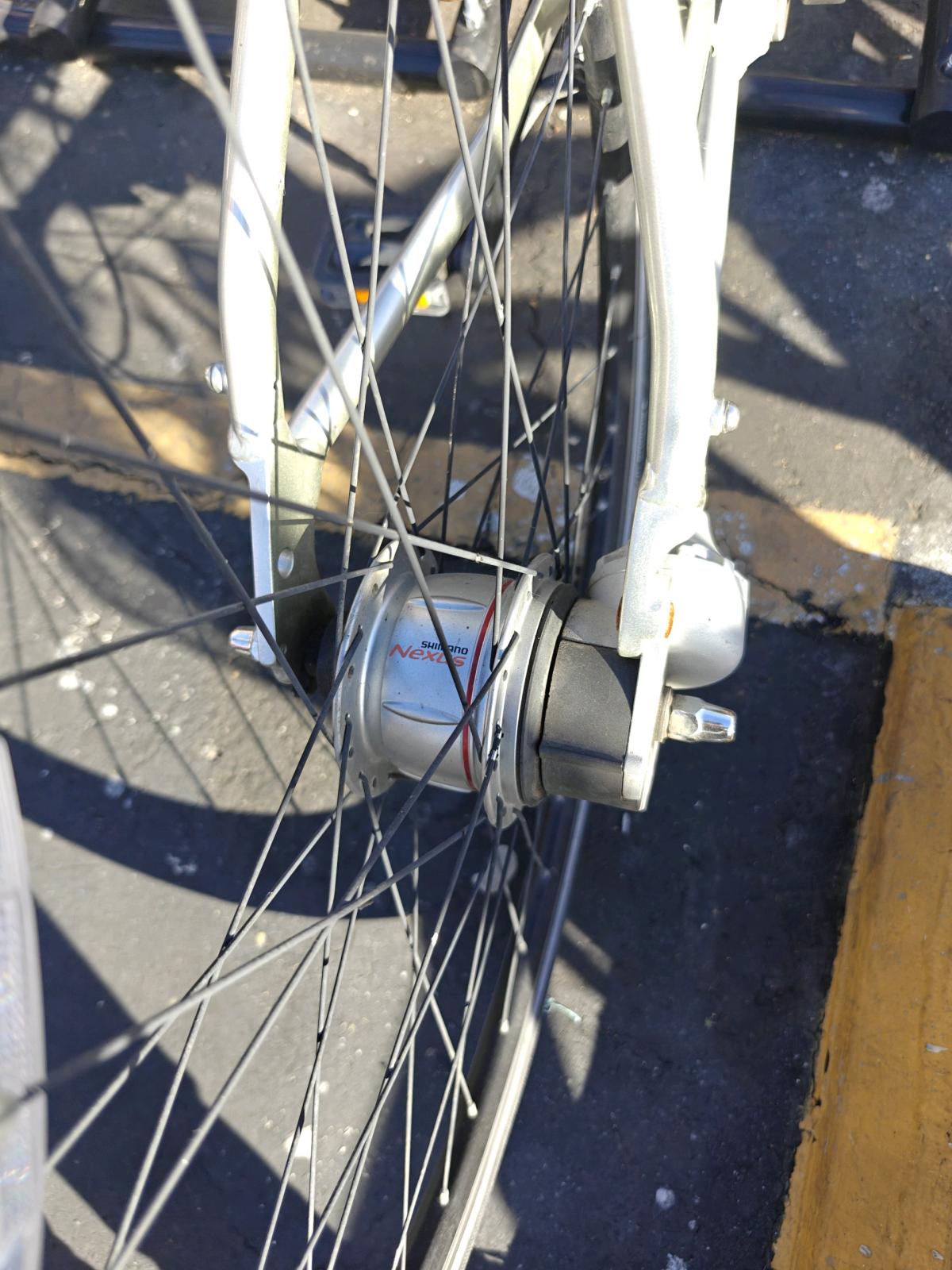 DYNAMIC ROUNDABOUT HYBRID BIKE - Los Angeles, California - FleaMarketBay