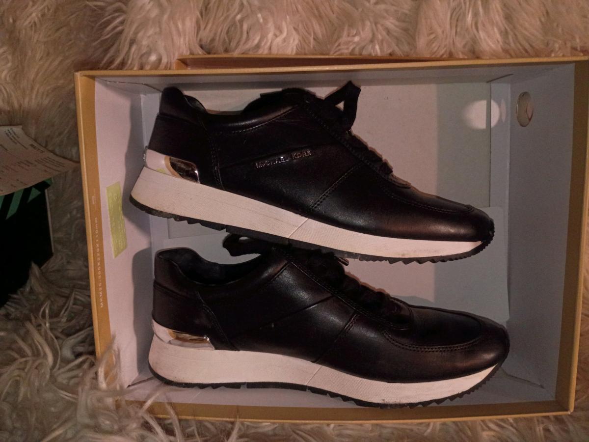 Michael Kors shoes - Currituck, North Carolina - FleaMarketBay